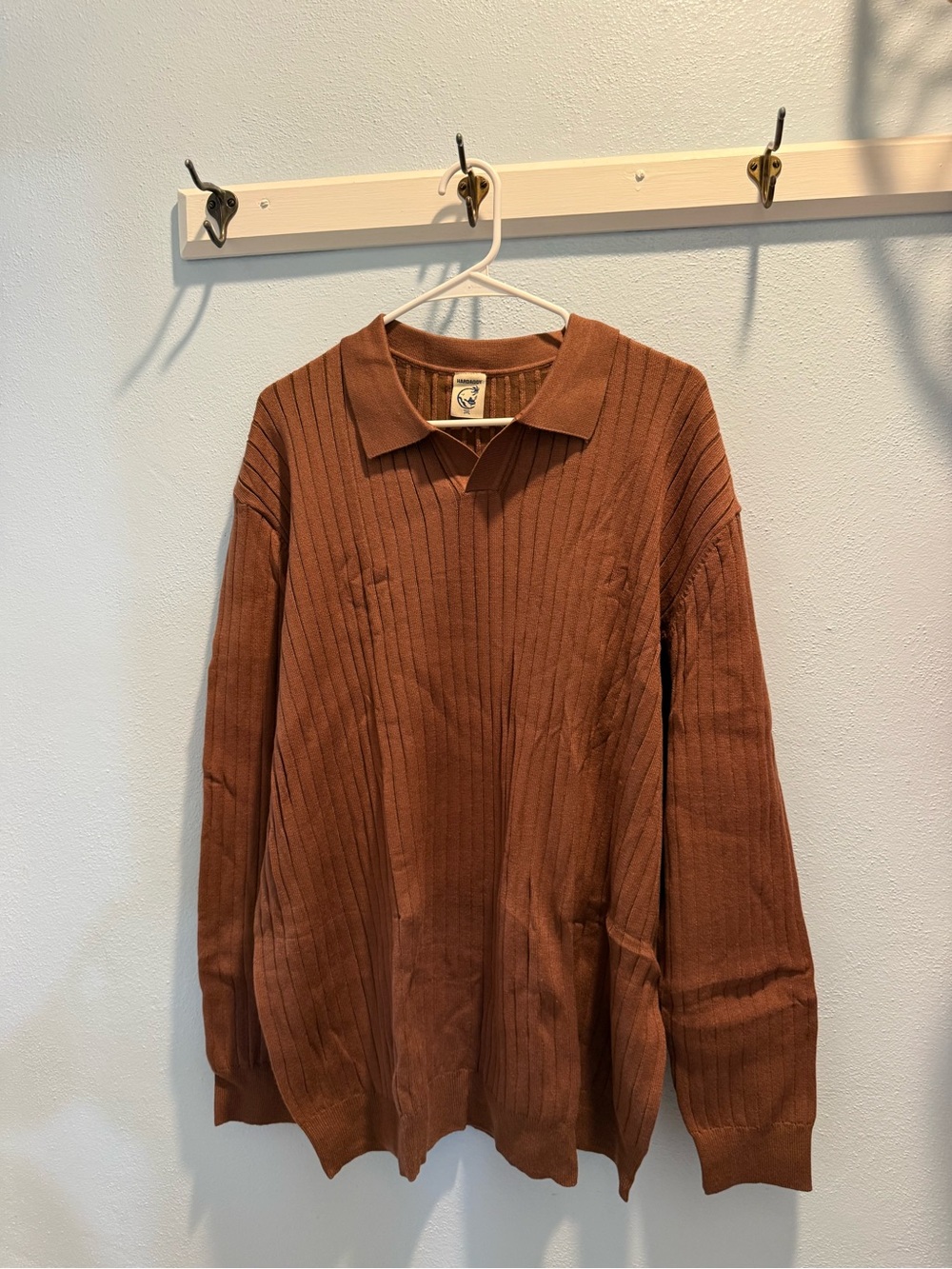 Men's V-Neck Ribbed Polo Sweater in Rust